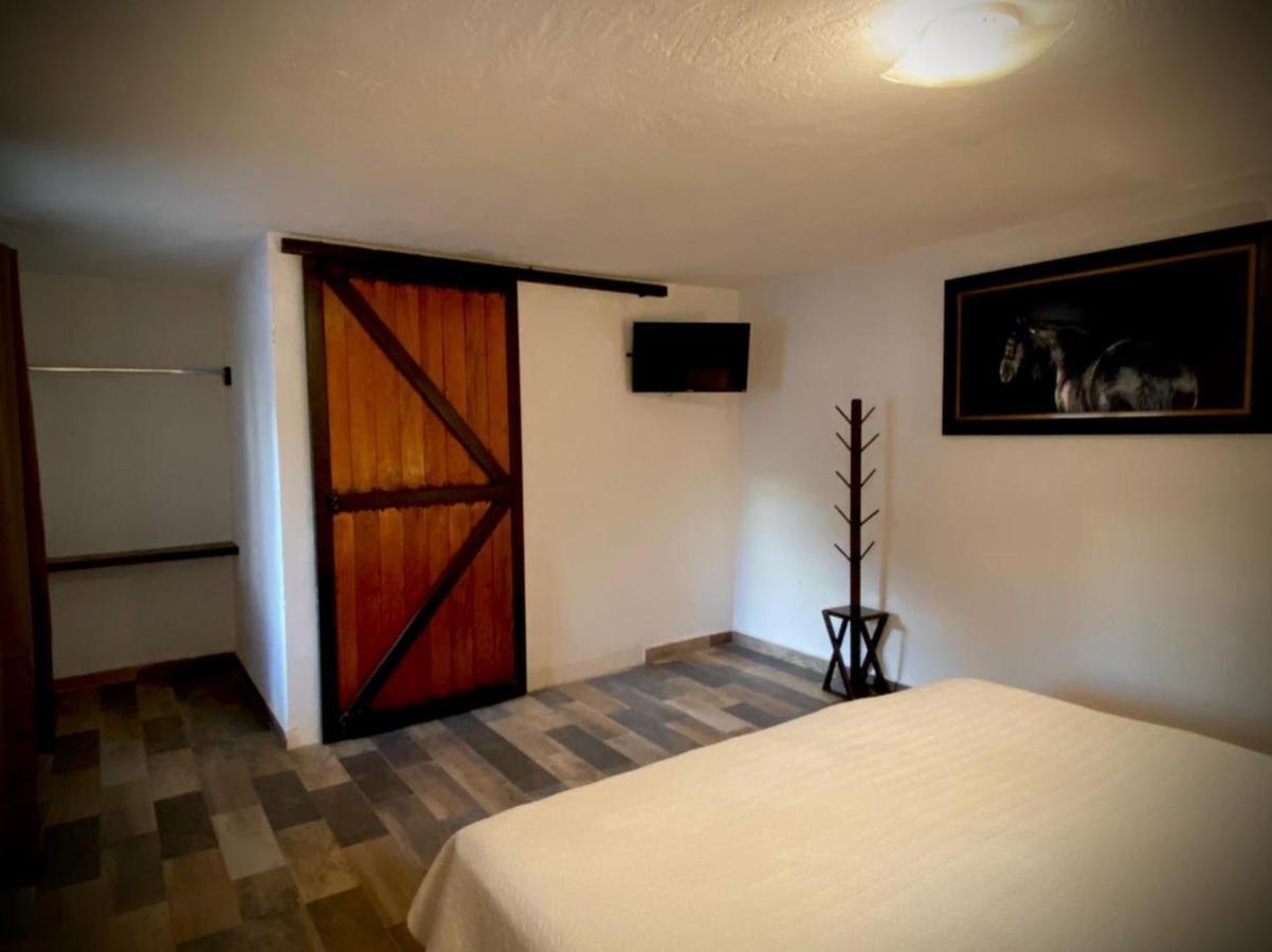 Cabanas, Suites Y Habitaciones Rancho San Jorge Bernal Kültér fotó