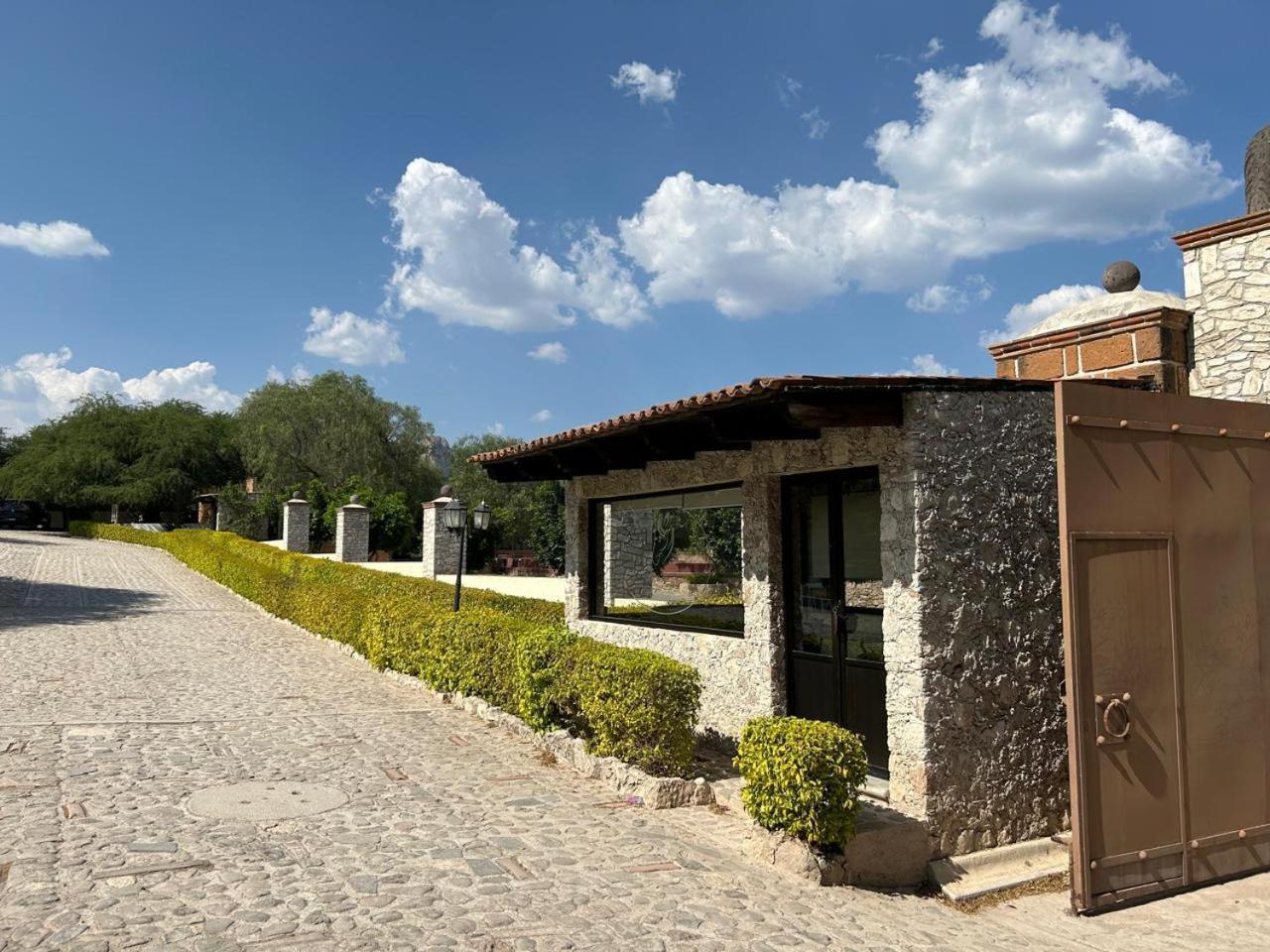 Cabanas, Suites Y Habitaciones Rancho San Jorge Bernal Kültér fotó